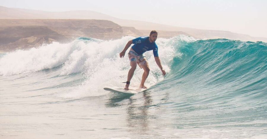 Intermediate & Advenced Surf Course in Fuerteventura's south - Turning and maneuvers: where coaching becomes specific